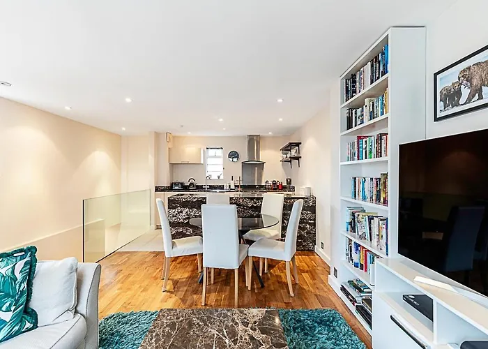 Luxury And Modern Bayswater Apartment